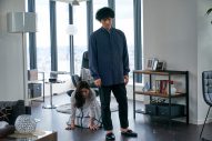 篠原涼子×岩田剛典出演、一線を越えた妻たちを描くドラマ『金魚妻』場面写真一挙解禁 - 画像一覧（6/10）