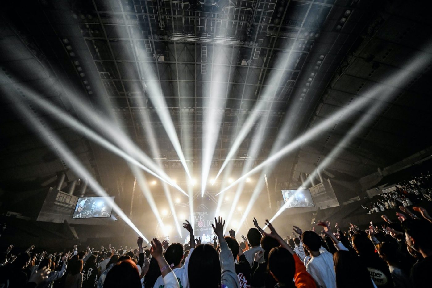 日本のロックシーンを代表する16組が競演！ 『LIVE HOLIC extra 2022』幕張公演day1＆2が終幕