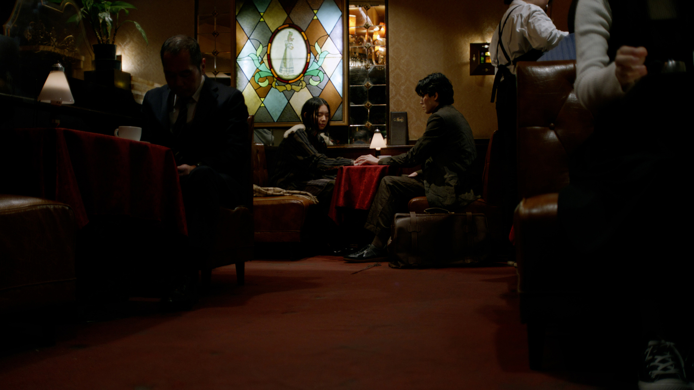 Vaundy、自身で監督を務めた月ドラ主題歌「まぶた」MV公開！ 歌舞伎俳優の市川染五郎と女優の中島セナが出演