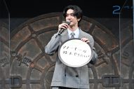 中島裕翔（Hey! Say! JUMP）、“マンホール”の中の居心地を語る。「想像以上に狭い！」 - 画像一覧（2/6）