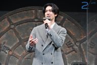中島裕翔（Hey! Say! JUMP）、“マンホール”の中の居心地を語る。「想像以上に狭い！」 - 画像一覧（4/6）