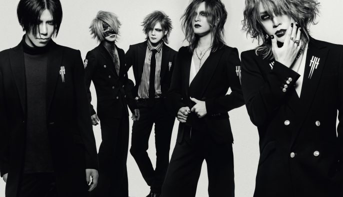 the GazettE、結成20周年ベスト盤。バンドが内包する3要素を3枚に収録。ライブを重ね構築してきた楽曲が紡ぐ歴史