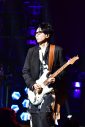 シド、結成20周年幕開け公演で華やかにライブ活動を再開！「どうですか？ 久しぶりの4人の姿は」 - 画像一覧（4/6）