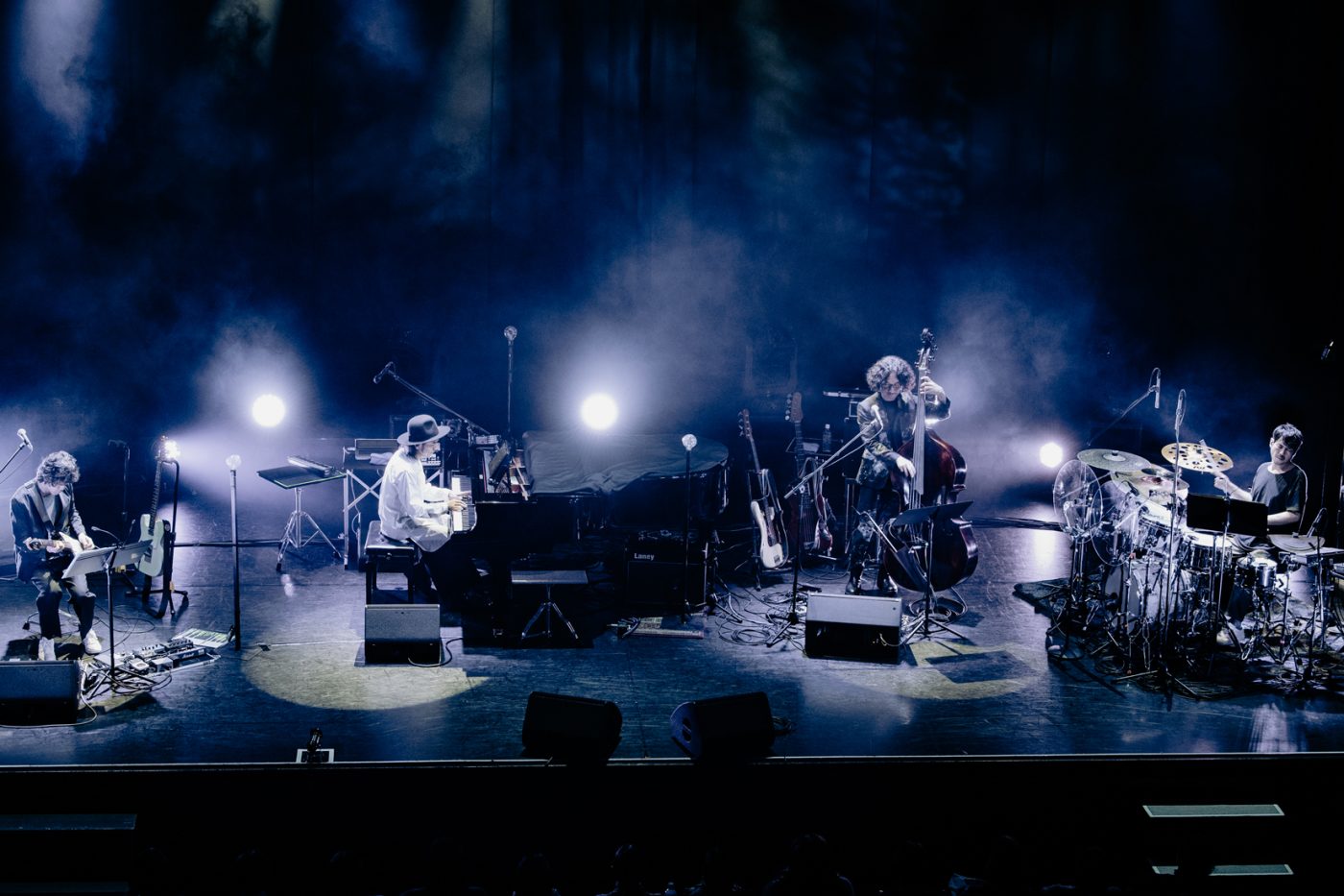 【SMA50th】渡辺シュンスケが事務所と自身の50周年を記念したスペシャルライブ。歌声と音像で描く多彩で奥深い音楽の世界 - 画像一覧（11/16）