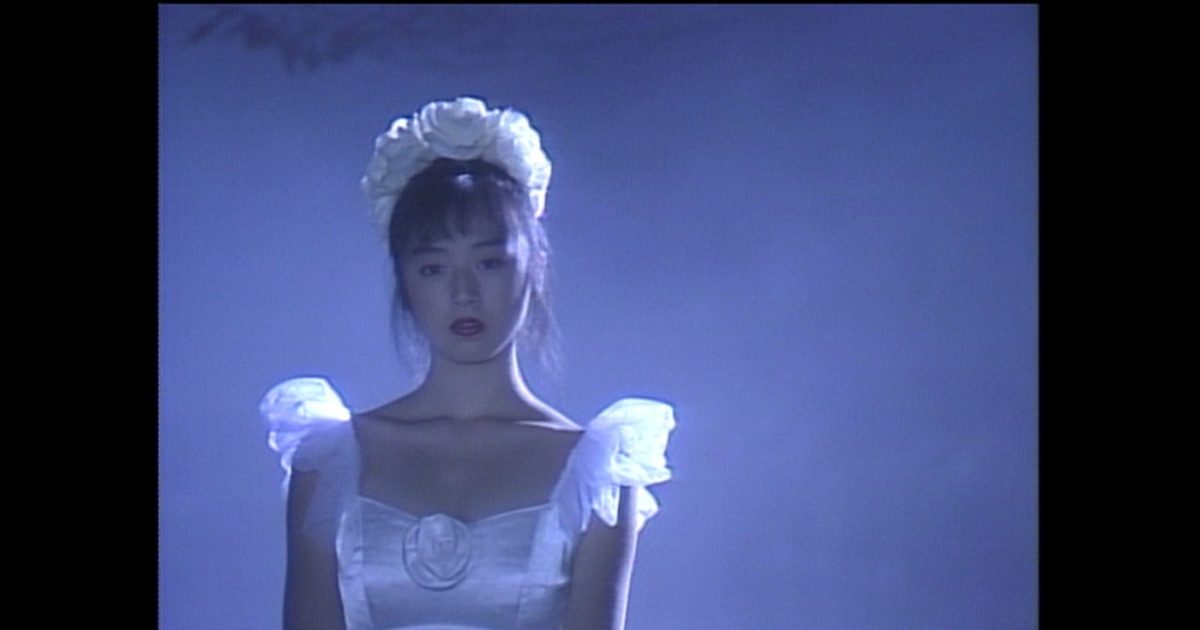 高岡早紀、16歳当時の貴重なデビューライブ映像公開 – THE FIRST TIMES