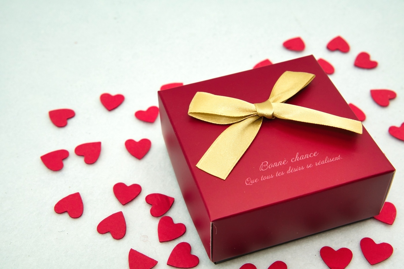 バレンタインに聴きたいラブソング20選！恋する気持ちを盛り上げる定番＆最新曲