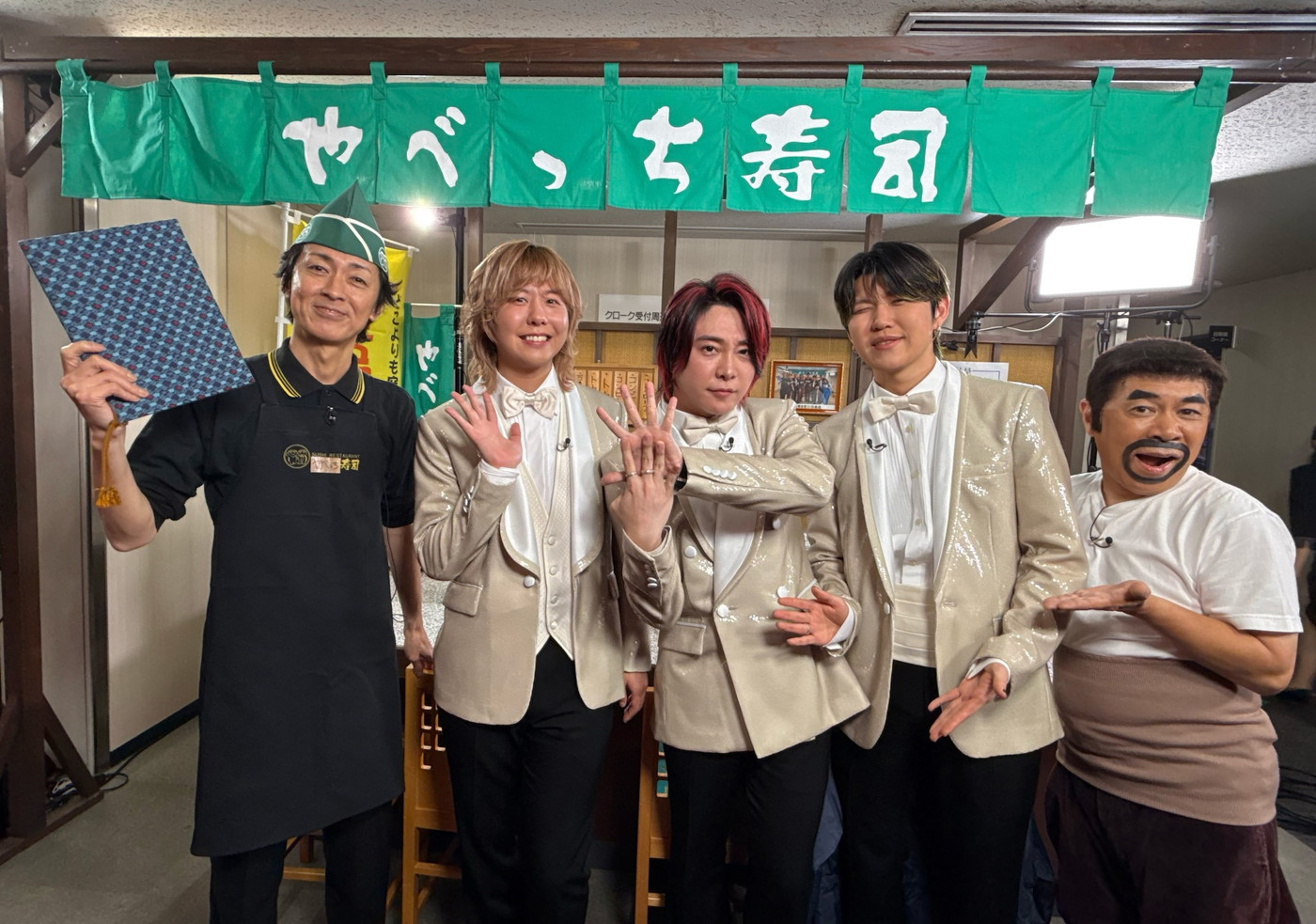 『FNS歌謡祭』の裏側でやべっち寿司出店！Mrs. GREEN APPLE「JAM’S検定」に岡村隆史が再挑戦