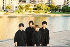 話題の福岡4人組バンド“クレナズム”、EP『SAKURAドロップス/面影』をデジタルリリース