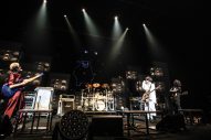 THE ORAL CIGARETTES、初の全国ホールツアー開始！ 初日の熊本公演レポート到着 - 画像一覧（13/28）