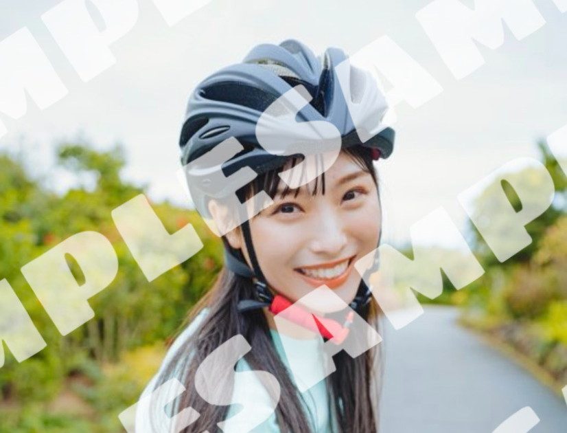 NMB48・梅山恋和、1st写真集『恋する人』の店舗別特典となる限定 NMB48・梅山恋和、1st写真集『恋する人』の店舗別特典となる限定