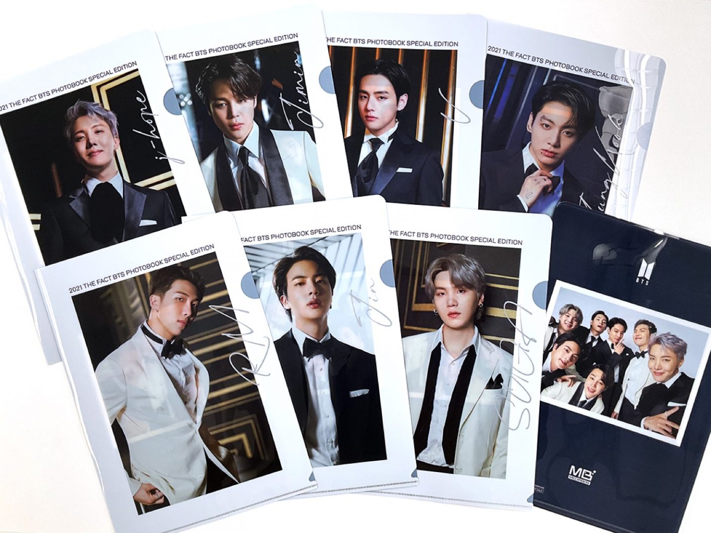 Bts 最新写真集をバレンタインデーにリリース The First Times