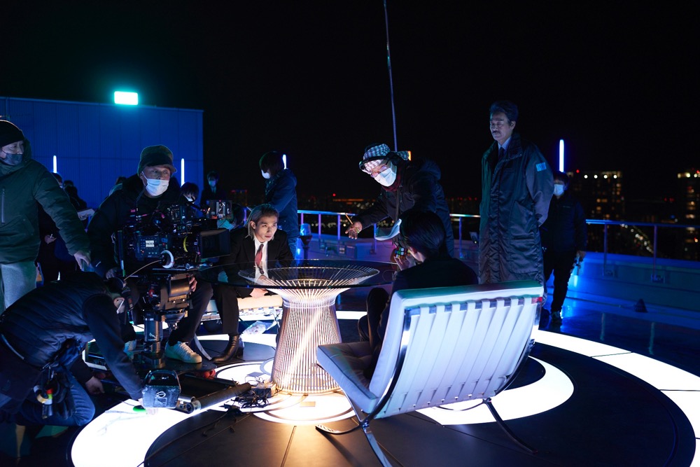 横浜流星が天才ギャンブラーを演じる映画『嘘喰い』本編オープニングシーン、ノーカットで公開 - 画像一覧（1/3）