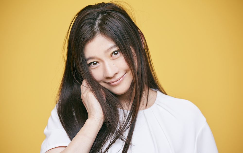 sino R fine、19年ぶり歌唱の篠原涼子が歌とピアノで描く、愛に溺れたゆたう女性の脆さ儚さ 画像一覧（5/8） THE FIRST TIMES