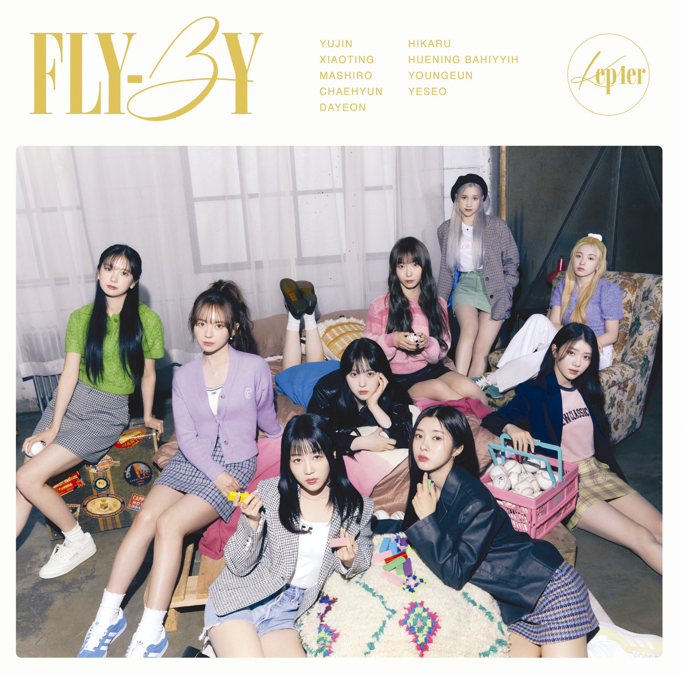 Kep1er、日本2ndシングル「FLY-BY」ジャケット写真公開 - 画像一覧（2/5）