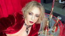YOSHIKIがバレンタインに公開したセルフィー動画に世界のファンが悶絶「刺激的な美しさ！」 - 画像一覧（1/2）