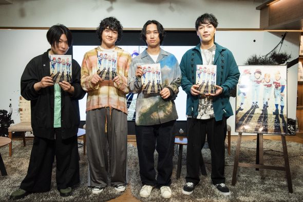 マカロニえんぴつ、結成10周年アニバーサリーブック発売記念トークショーを開催！「また15周年も本を作りたい」（はっとり）