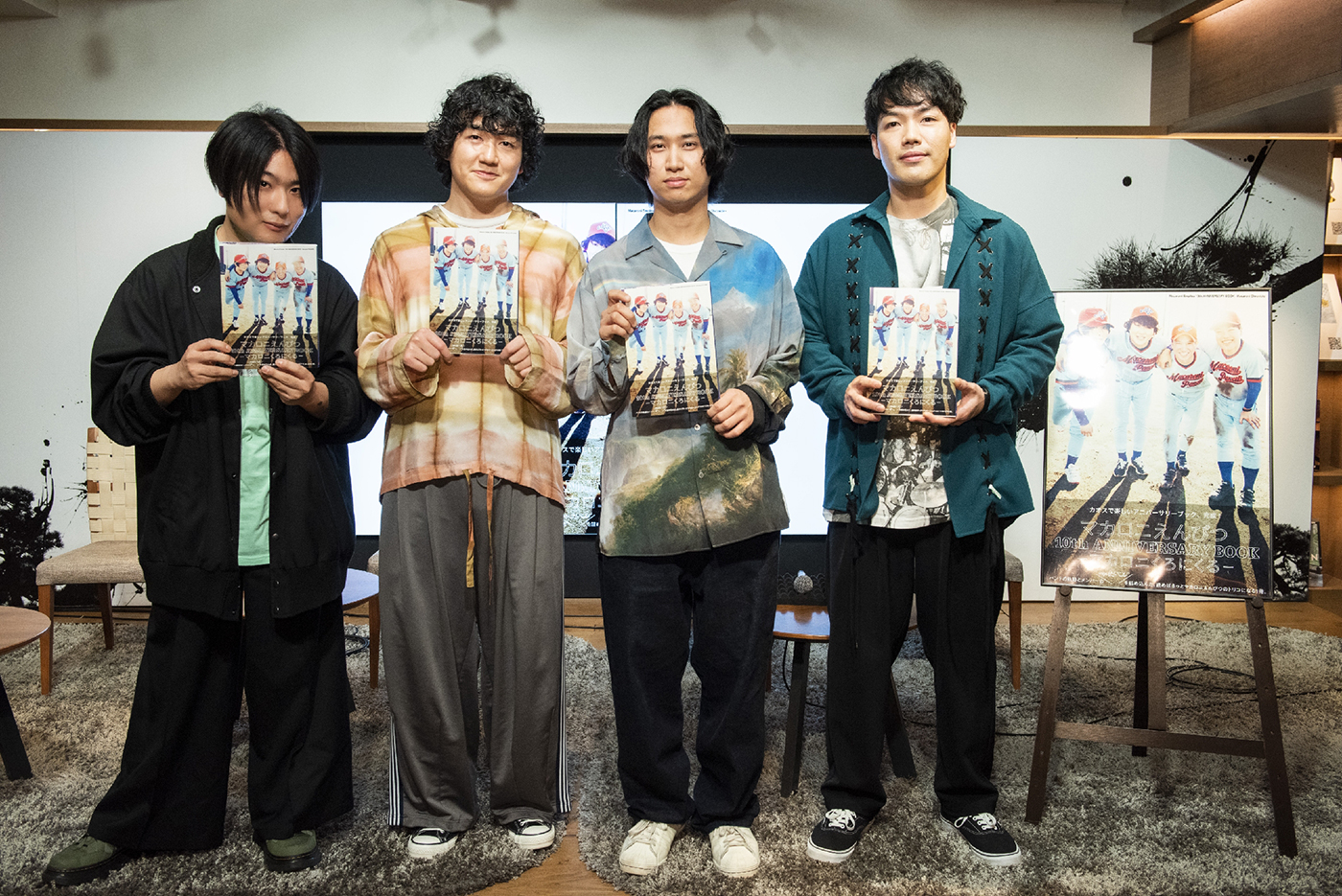 マカロニえんぴつ、結成10周年アニバーサリーブック発売記念トークショーを開催！「また15周年も本を作りたい」（はっとり）