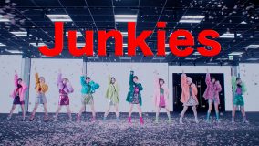 ＝LOVE、高松瞳がセンターを務める新曲「Junkies」のMV公開