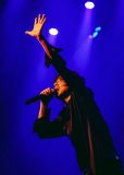 宮本浩次、カバー曲を中心に数々の名曲を熱唱したコンサート『ロマンスの夜』のTV放送が決定
