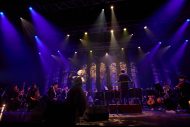 【ライブレポート】家入レオ＆加藤ミリヤ、オーケストラと作り上げたスペシャルな夜 - 画像一覧（16/28）