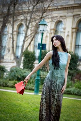 TWICE・MINA（ミナ）、フェンディのドレスを着てパリで過ごす1日に密着した動画公開