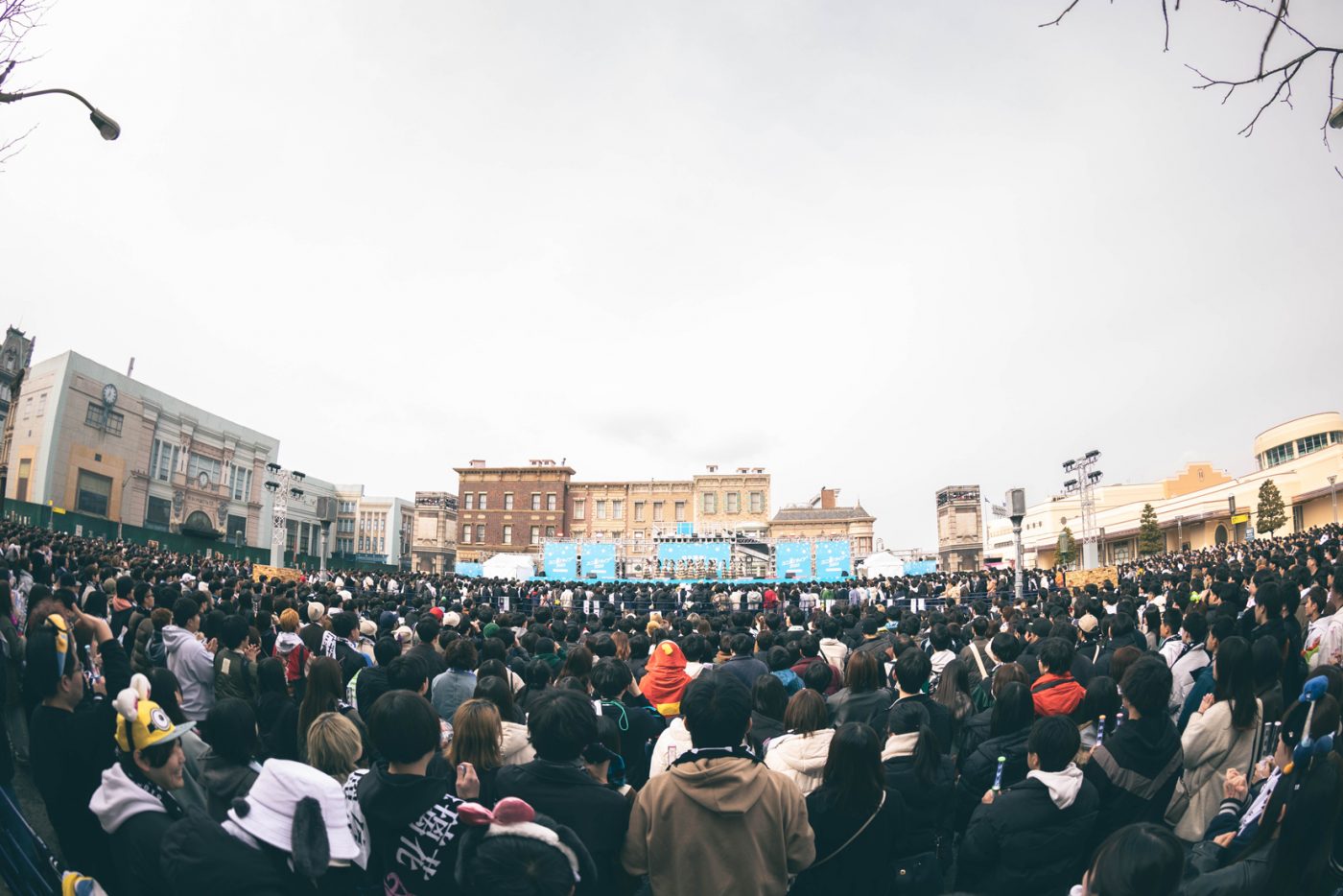 【ライブレポート】櫻坂46、2年ぶりのUSJライブで笑顔満開！学生の忘れられない思い出づくりを応援する『ユニ春！ライブ 2025』DAY2レポート - 画像一覧（5/14）