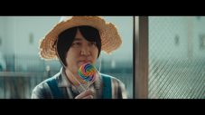 KANA-BOON、谷口鮪（Vo＆Gu）がまわる！ 走る！ 踊る！ 新曲「メリーゴーランド」MV公開 - 画像一覧（4/5）