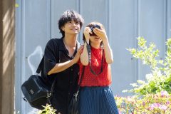 Netflix映画『桜のような僕の恋人』主演・中島健人×原作者・宇山佳佑が『小説すばる』で初対談
