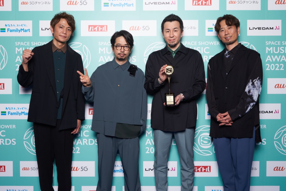 『SPACE SHOWER MUSIC AWARDS 2022』にて、YOASOBIが二冠、藤井風が三冠を達成 - 画像一覧（12/25）