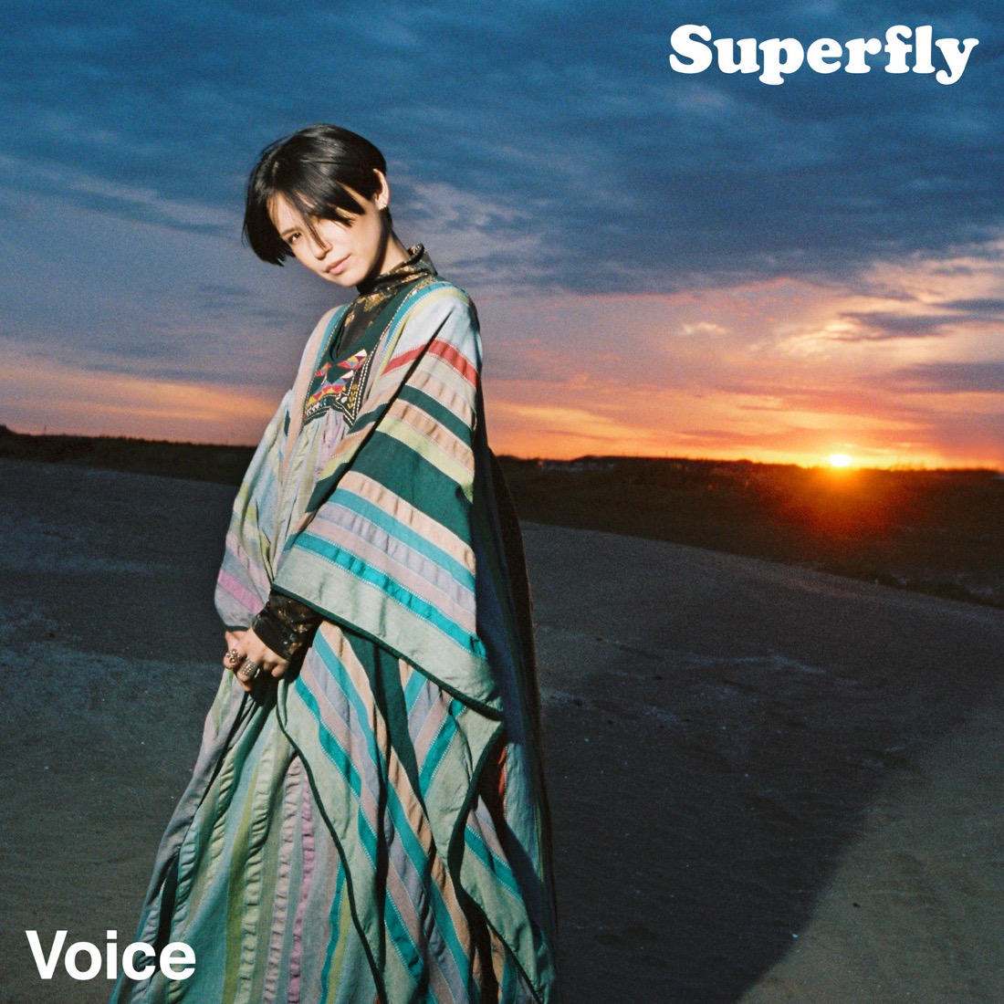 Superfly、デビュー15周年イヤーの幕開けを告げる「Voice」ジャケット写真公開 - 画像一覧（1/2）
