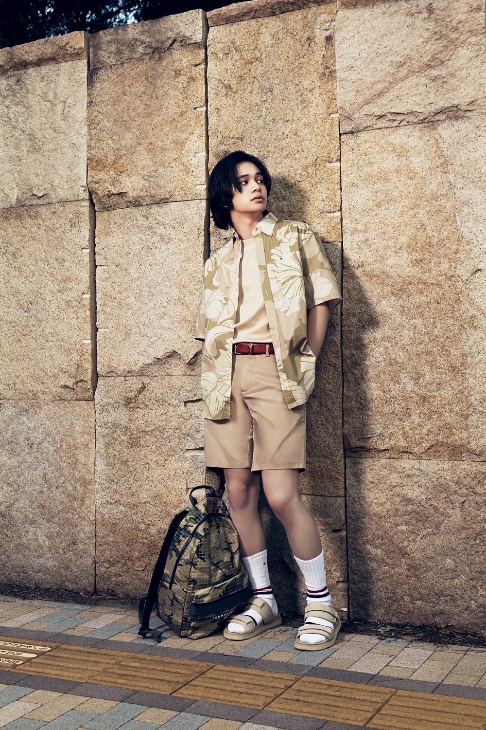 北村匠海（DISH//）、ブランドアンバサダーを務める「トミー ヒルフィガー」の新キャンペーンビジュアル公開 - 画像一覧（16/16）