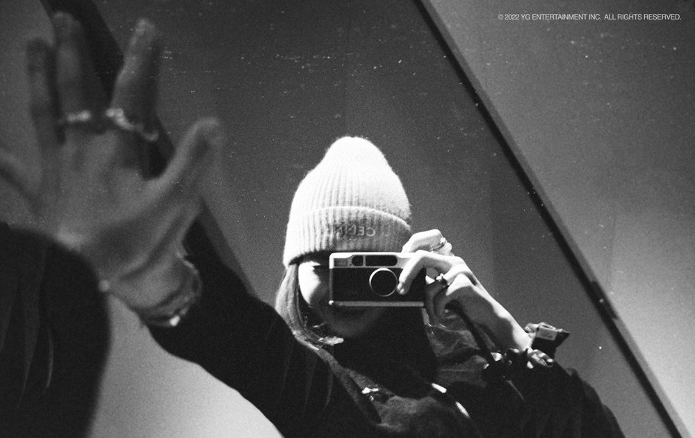 BLACKPINK リサ　フォトブック　直筆サイン入り　0327 VOL.3 BLACKPINK リサ フォトブック 直筆サイン入り 0327 VOL.3 BLACKPINK