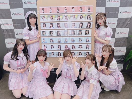 なんキニ！1stアルバム『Growing!!』がオリコン2位の好発進！ ジャケットは世界最多（？）の全50種