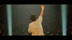 桑田佳祐、話題のライブMV「SMILE〜晴れ渡る空のように〜」が最新ライブ映像作品に収録決定