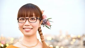 スピッツのニューアルバム『ひみつスタジオ』に、シンガーソングライターの朝倉さやがボーカルで参加！「まだ夢のようです」