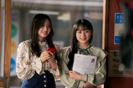 乃木坂46の井上和＆川崎桜が、霜降り明星が働く焼肉屋でアルバイト!?　バイトル新CM公開 - 画像一覧（17/22）