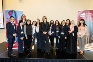 YOSHIKI、米・スタンフォード大学での全編英語の特別講演映像を公開「自分自身のロックスターであれ」 - 画像一覧（4/5）