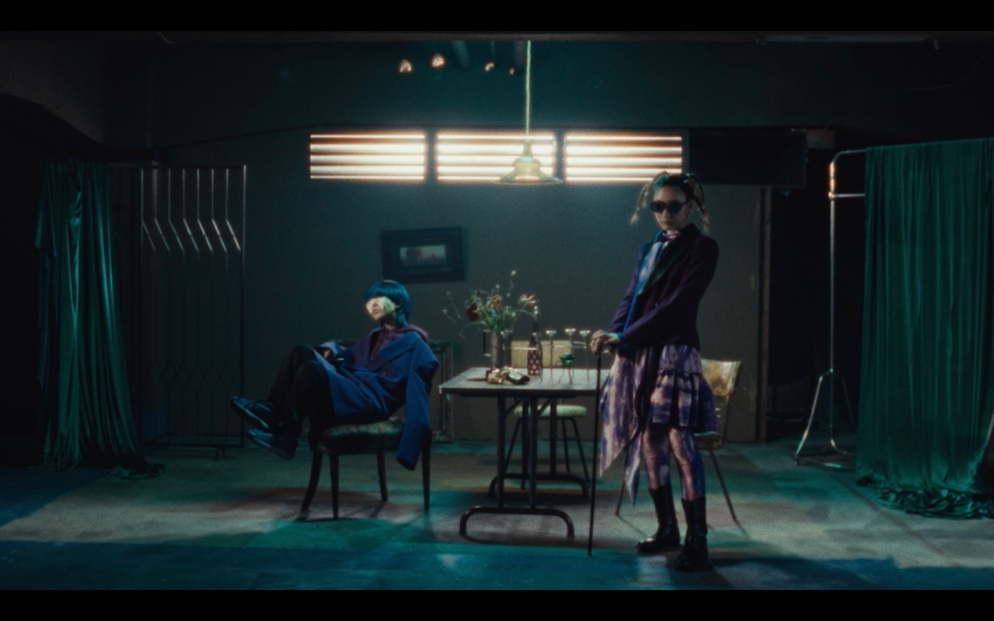 ジェニーハイ「モンスター feat.yama」MV公開！ 川谷絵音と中嶋イッキュウがアクションに挑戦 - 画像一覧（1/2）