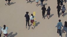 川崎鷹也、南沙良＆鈴鹿央士出演のNetflixシリーズ『君に届け』主題歌「愛の歌」MVを公開 - 画像一覧（3/4）