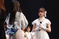 乃木坂46・鈴木絢音、仲間に囲まれた涙と笑顔の卒業セレモニー。「出会いに恵まれた乃木坂人生だった」 - 画像一覧（9/12）