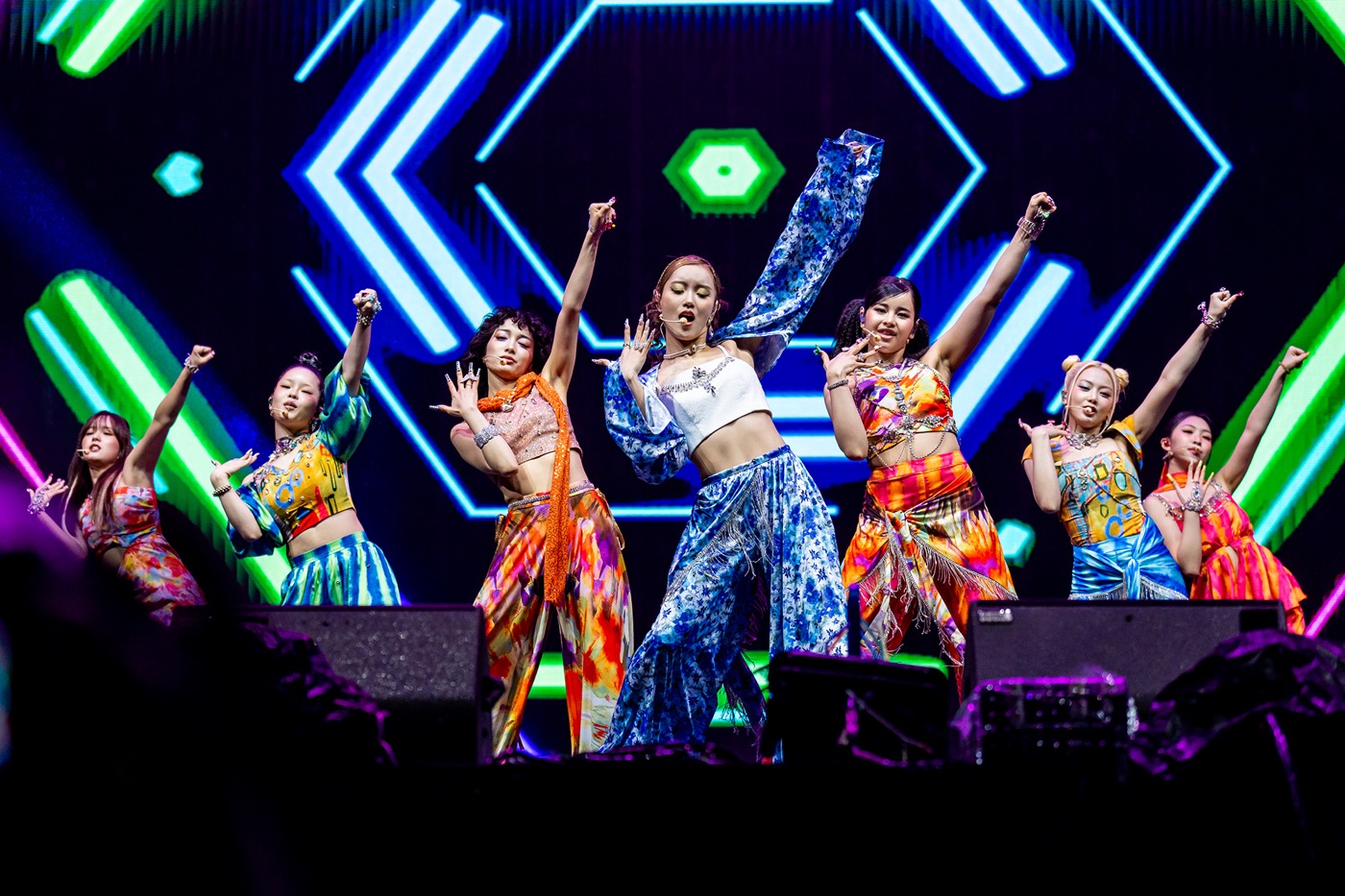 【ライブレポート】XG、マレーシアで初パフォーマンス - 画像一覧（5/10）