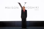 YOSHIKI、ミラノから凱旋帰国！ 自身のハイファッションブランド「MAISON YOSHIKI PARIS」のあらたな展開を発表 - 画像一覧（9/11）