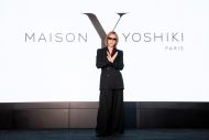 YOSHIKI、ミラノから凱旋帰国！ 自身のハイファッションブランド「MAISON YOSHIKI PARIS」のあらたな展開を発表 - 画像一覧（6/11）
