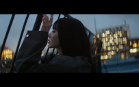 鈴木愛理、平成を代表するラブソングの名曲「恋におちたら」をカバー！ MVも公開 - 画像一覧（10/11）