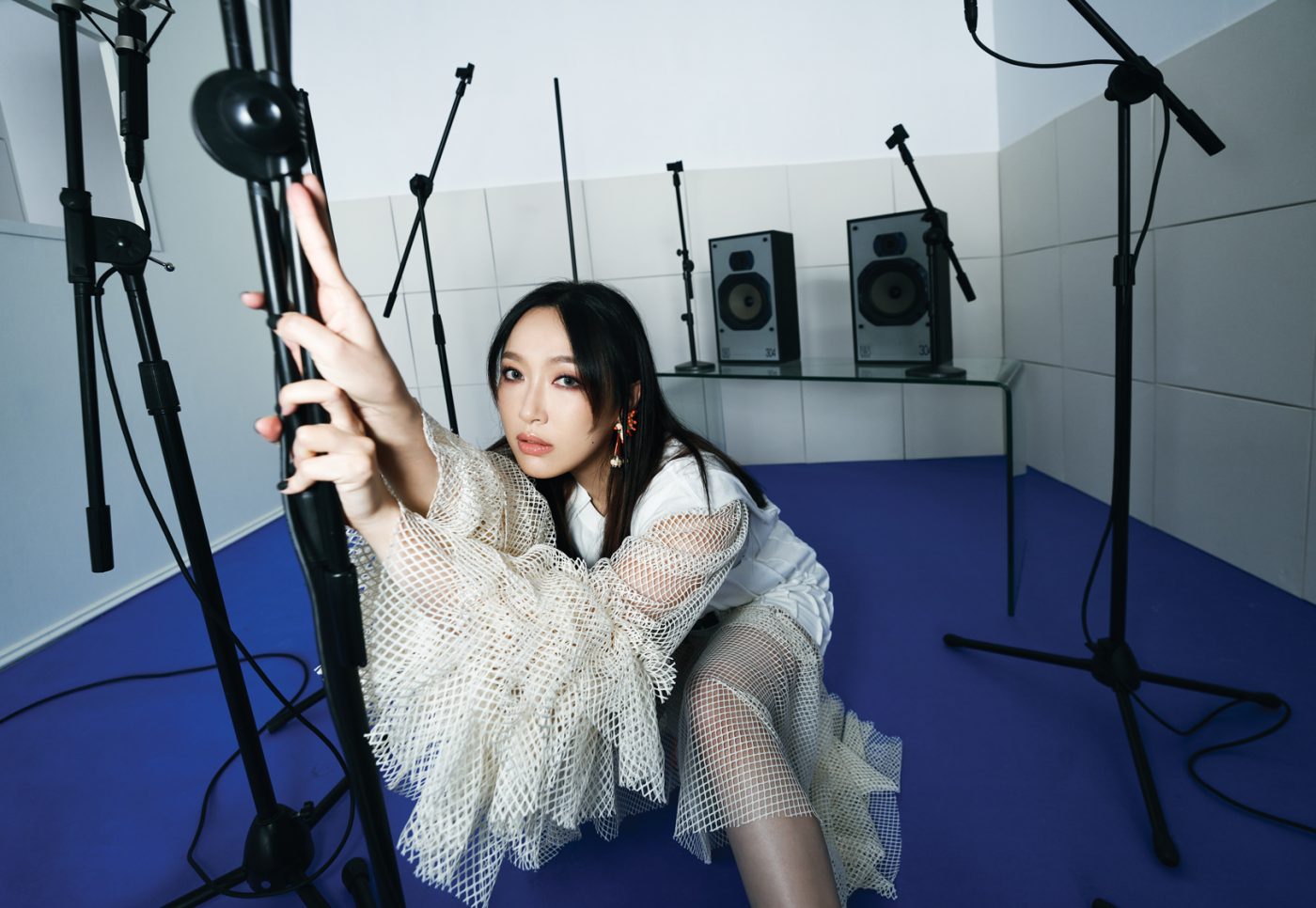 香港でブレイクしたシンガーソングライター、林奕匡 PHIL LAM（フィル・ラム）、「THE FIRST TAKE」で見せた音楽スキルとそのルーツを紹介する - 画像一覧（4/6）