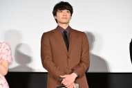 【レポート】NiziUも登場！映画『恋わずらいのエリー』前夜祭イベントで宮世琉弥らキャストがハートのバルーンでお祝い - 画像一覧（5/11）