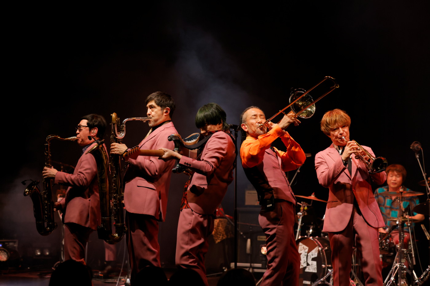 【レポート】『J-WAVEオリジナル音楽授賞式』でスカパラ、imase、TOMOOが熱狂のライブを披露 - 画像一覧（25/25）