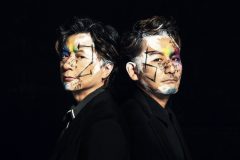 ポルノグラフィティ25周年第1弾シングル「解放区」配信開始！「OLD VILLAGER」ライブ映像も公開