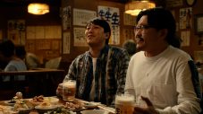 山崎賢人＆上白石萌音らが出演する“サントリー生ビール”TVCMに、アイナ・ジ・エンドが仲間入り - 画像一覧（21/30）