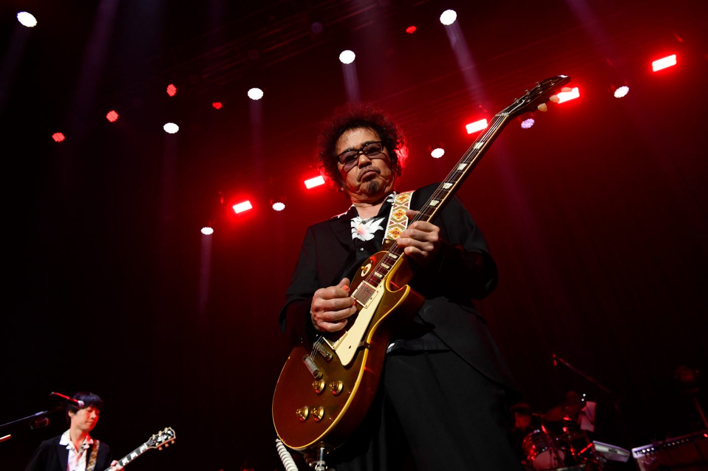 【SMA50th】奥田民生と山内総一郎の「なんて日だ！」。葉加瀬太郎、真心ブラザーズほかゲスト多数登場。SMAの歴史を彩った名曲たちを披露した超スペシャルなライブをレポート - 画像一覧（5/23）